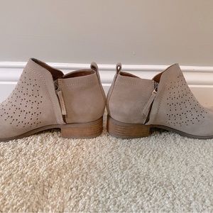 Tom’s taupe booties